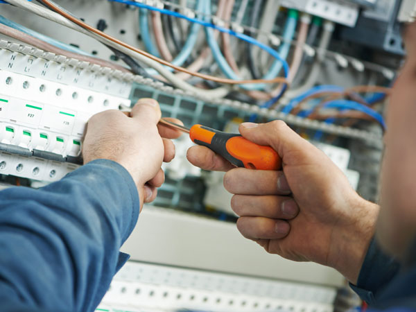 Instalaciones Eléctricas Viviendas y Empresa Malobe